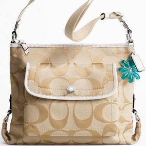 Coach Kyra Signature File Bag F16558